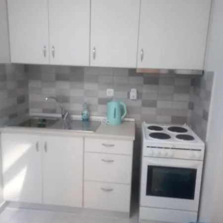 And Tranquil Apartment Kavala