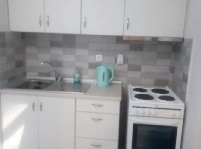 And Tranquil Apartamento Kavala