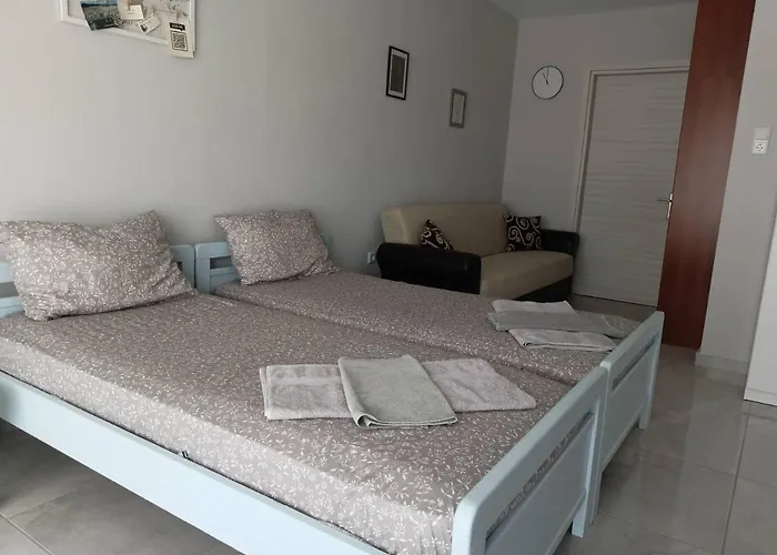 And Tranquil Apartamento Kavala